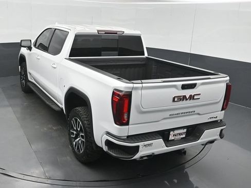 Used 2025 GMC Sierra 1500 AT4 w/ AT4 Premium Package AWD/4WD image 40