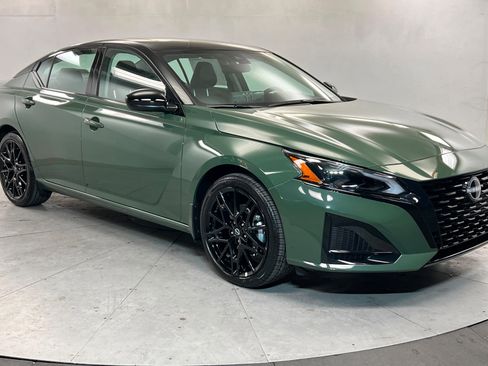 New 2026 Nissan Altima 2.5 SR FWD image 7