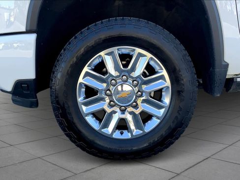 Used 2024 Chevrolet Silverado 3500 High Country w/ High Country Premium Package image 10