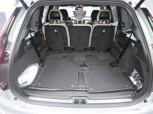 Used 2026 Volvo XC90 B6 Plus w/ Protection Package Premier image 19