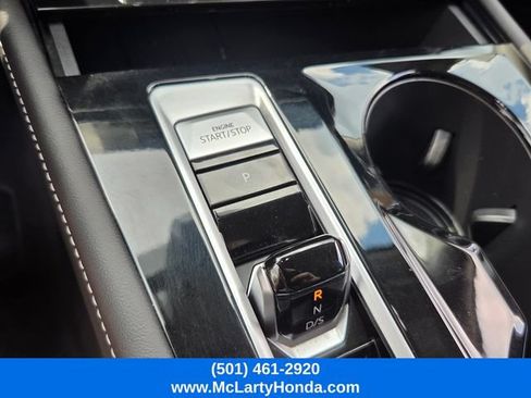 Used 2025 Volkswagen Atlas SE FWD image 22