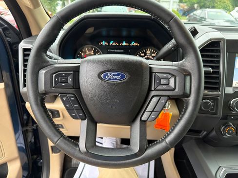 Used 2018 Ford F150 XLT w/ Equipment Group 302A Luxury AWD/4WD image 13