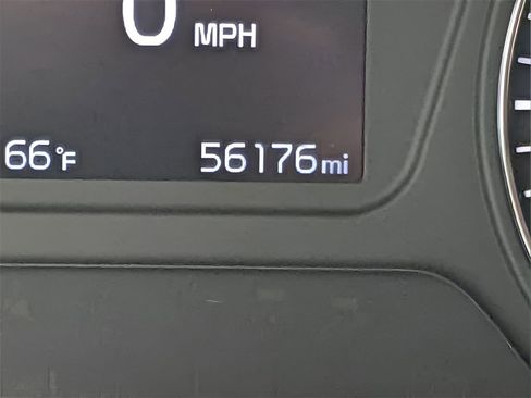 Used 2020 Kia Sorento LX V6 image 18