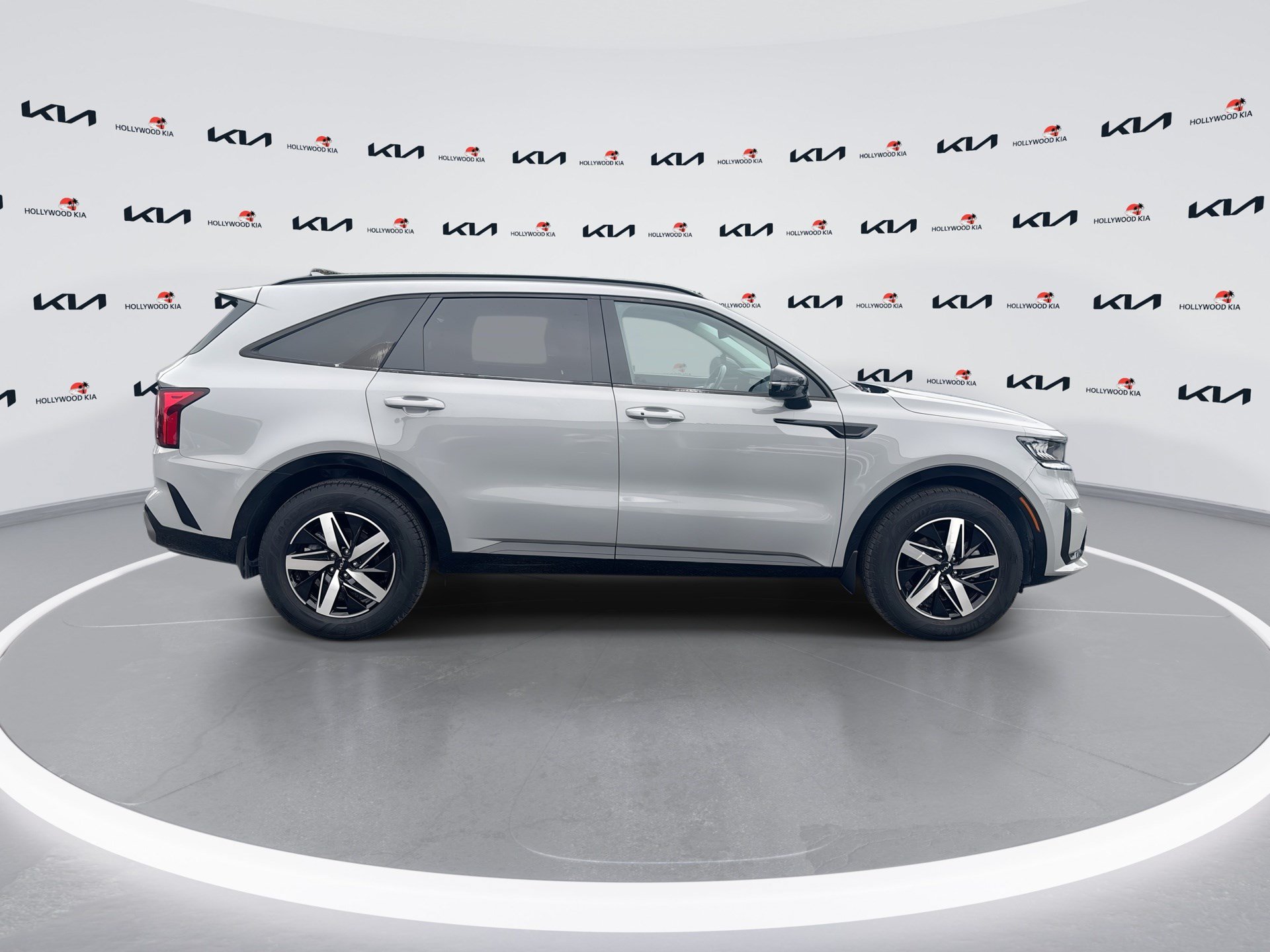 Used 2023 Kia Sorento EX FWD image 9