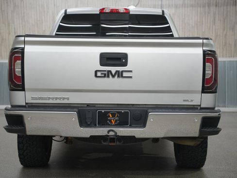 Used 2018 GMC Sierra 1500 SLT image 9