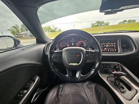 Used 2022 Dodge Challenger GT RWD image 13