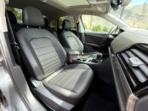 Used 2021 Volkswagen Jetta SEL FWD image 9