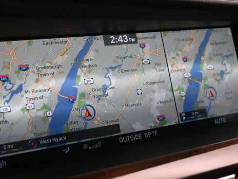 Used 2017 Genesis G90 3.3T Premium image 4