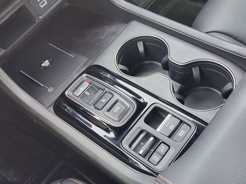 Used 2023 Honda Pilot TrailSport image 23