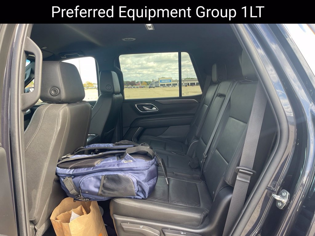 Used 2022 Chevrolet Tahoe LT w/ Luxury Package AWD/4WD image 11