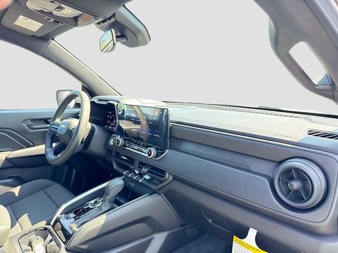 New 2026 Chevrolet Colorado W/T w/ WT Custom Package AWD/4WD image 31