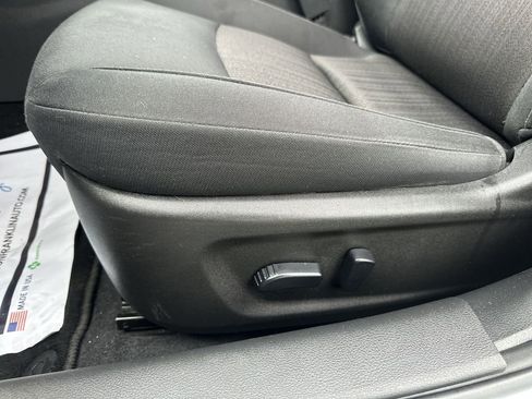 Used 2024 Nissan Altima 2.5 SV image 12