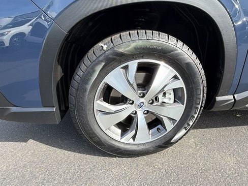 Used 2025 Subaru Ascent Premium image 10