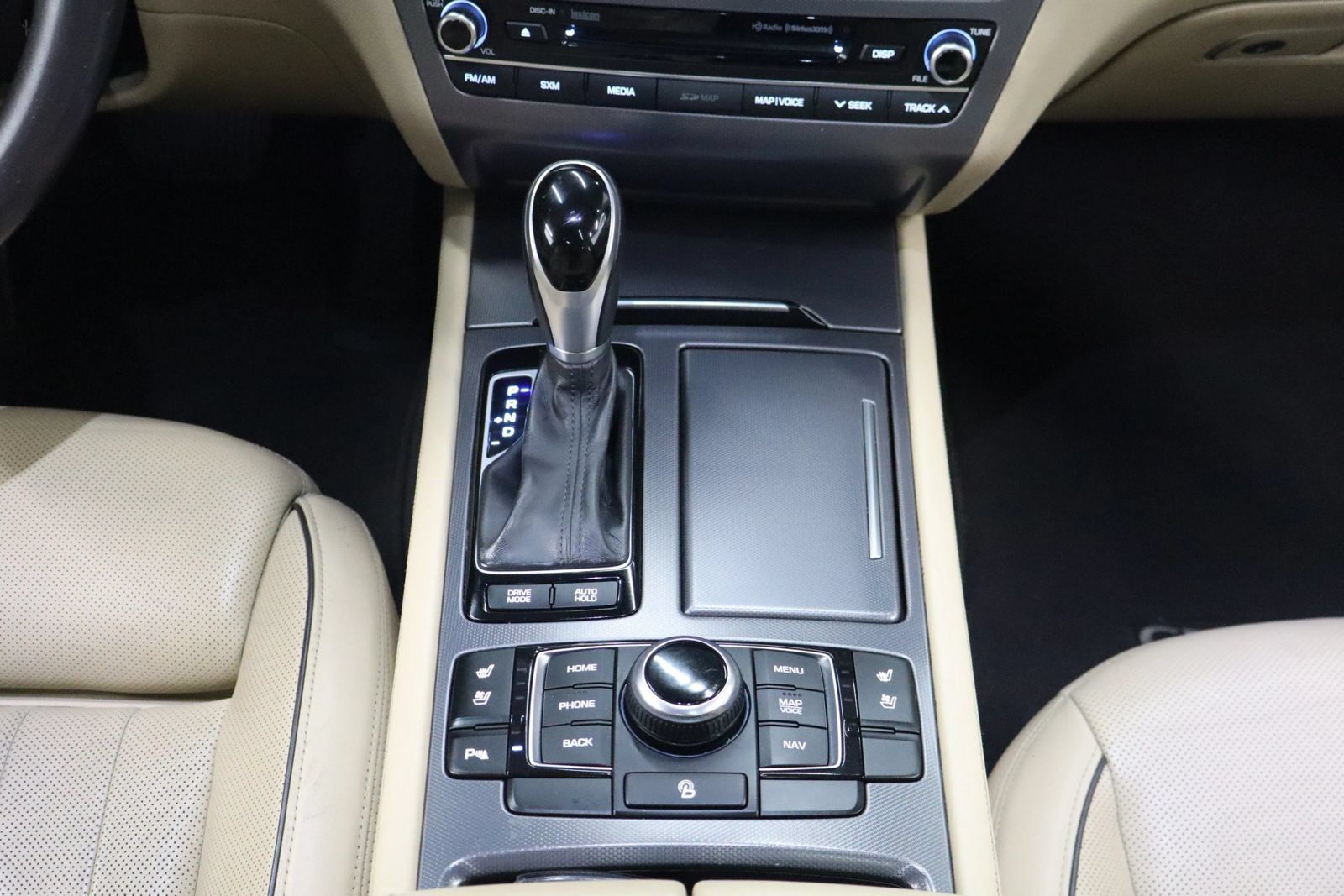 Used 2015 Hyundai Genesis 5.0 w/ Option Group 05 RWD image 28