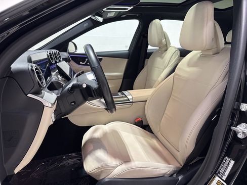 Used 2022 Mercedes-Benz C 300 C 300 image 12