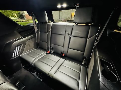 Used 2023 Cadillac Escalade Sport AWD/4WD image 16