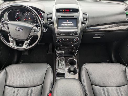 Used 2014 Kia Sorento LX w/ Touring Package (LX) image 13