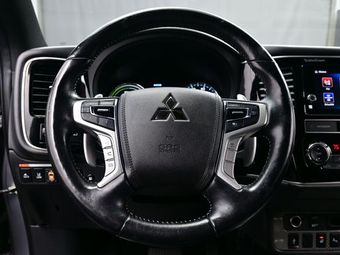 Used 2019 Mitsubishi Outlander GT image 23