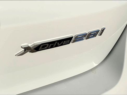 New 2026 BMW X1 xDrive28i w/ Convenience Package image 15
