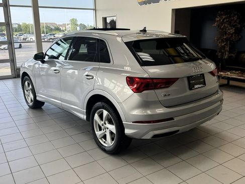 Used 2019 Audi Q3 2.0T Premium AWD/4WD image 2