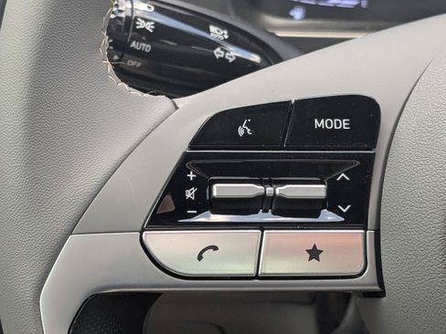 New 2026 Hyundai Elantra SEL Sport Premium FWD image 29