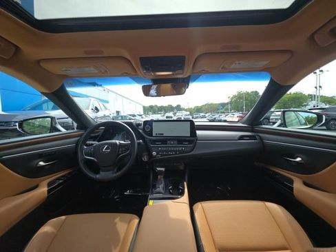 Used 2025 Lexus ES 350 w/ Premium Package FWD image 15