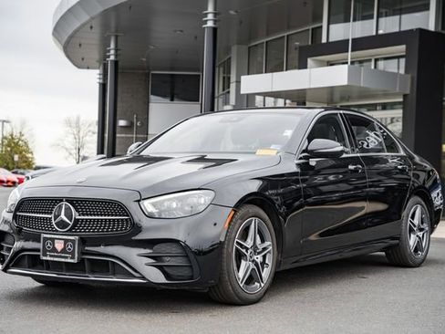 Used 2023 Mercedes-Benz E 350 4MATIC Sedan image 3