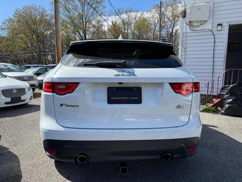 Used 2017 Jaguar F-PACE R-Sport image 13