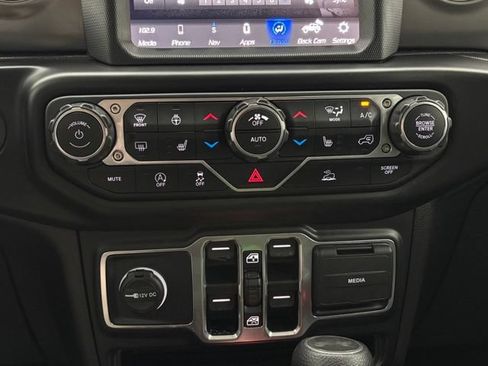 Used 2022 Jeep Wrangler Unlimited Sport AWD/4WD image 24