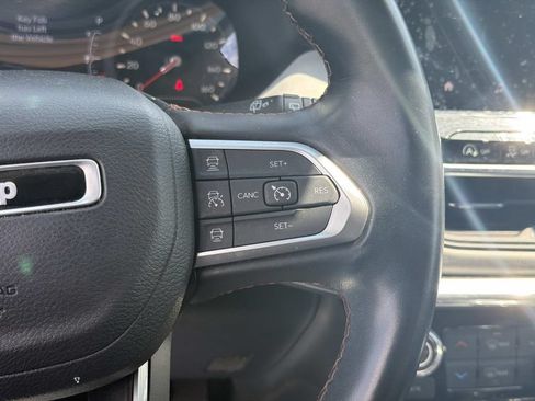 Used 2022 Jeep Compass Limited w/ Sun and Sound Group AWD/4WD image 10
