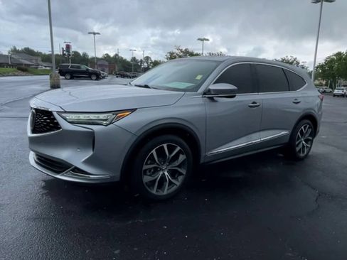Used 2023 Acura MDX w/ Technology Package FWD image 4