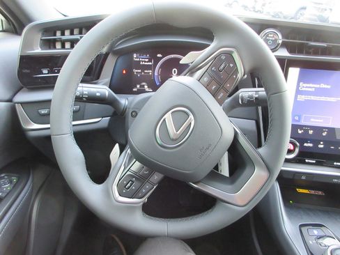 New 2026 Lexus RZ 450e AWD w/ Cold Area Package image 32