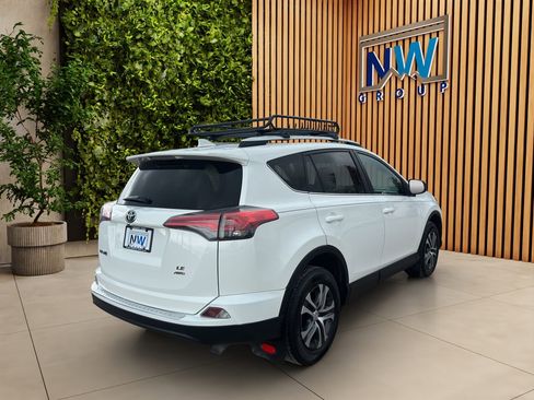 Used 2016 Toyota RAV4 LE image 35