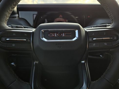 New 2026 GMC Yukon XL AT4 w/ AT4 Premium Package image 10