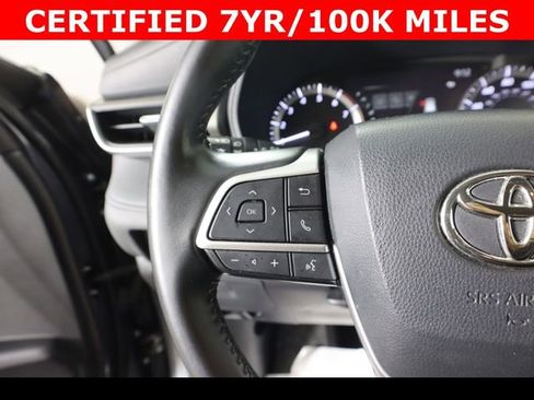 Used 2024 Toyota Highlander LE image 24