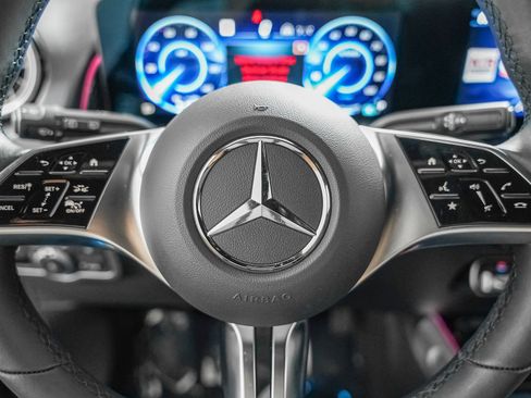 Certified 2024 Mercedes-Benz EQB 250+ w/ Driver Assistance Package image 15