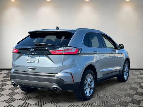 Used 2023 Ford Edge Titanium AWD/4WD image 4