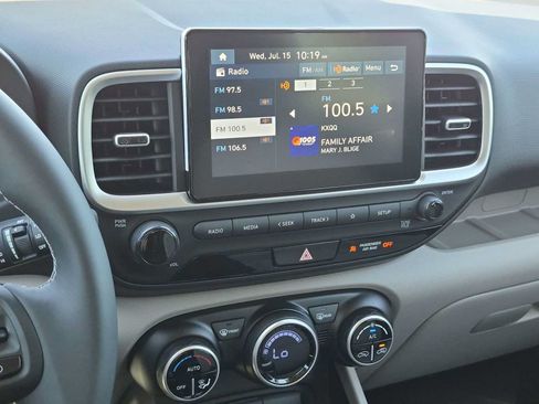 New 2026 Hyundai Venue SEL FWD image 27