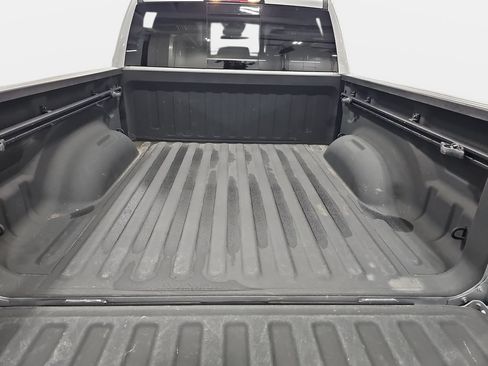 Used 2025 RAM 1500 Laramie AWD/4WD image 14