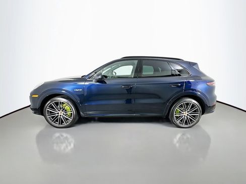 Used 2019 Porsche Cayenne E-Hybrid image 2