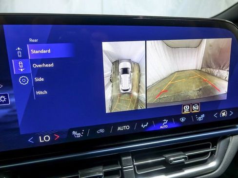 New 2026 Chevrolet Equinox EV LT image 17