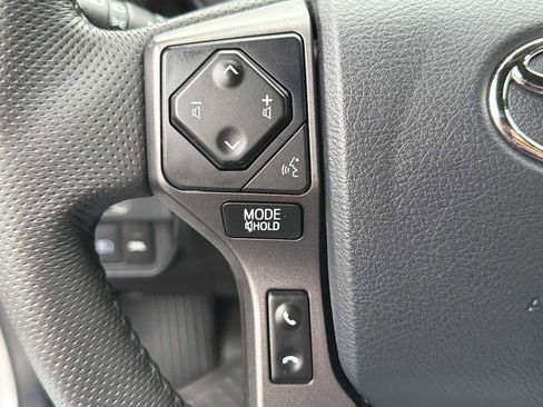 Used 2019 Toyota Tacoma TRD Sport image 13