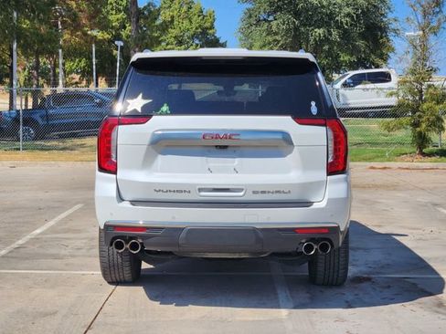 Used 2022 GMC Yukon Denali w/ Denali Premium Package AWD/4WD image 6