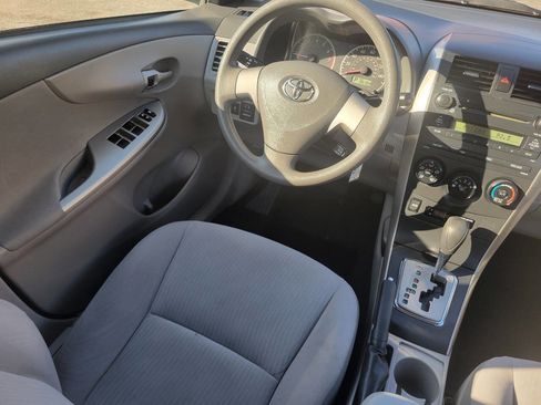 Used 2010 Toyota Corolla LE image 24