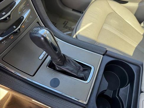 Used 2013 Lincoln MKX AWD image 17