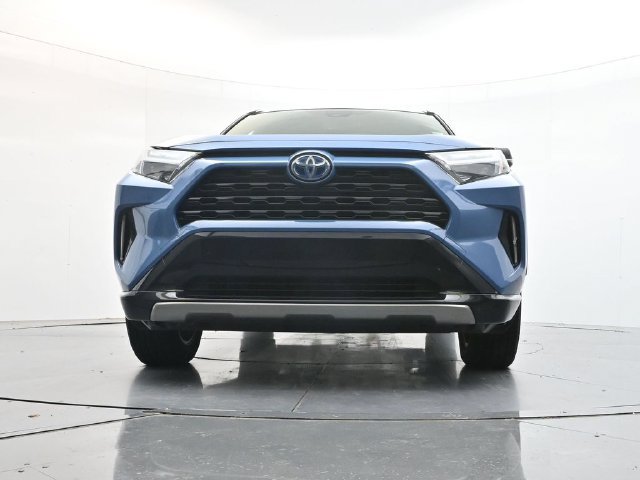 Used 2023 Toyota RAV4 XSE AWD/4WD image 45