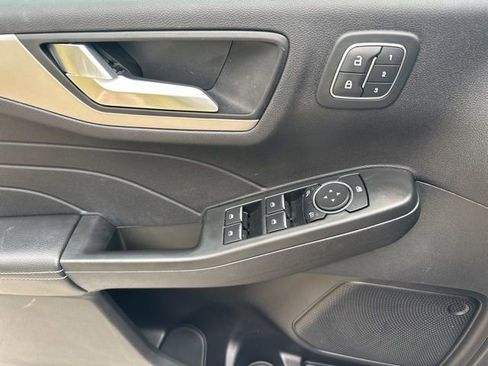 Used 2021 Ford Escape SEL w/ Technology Package image 29