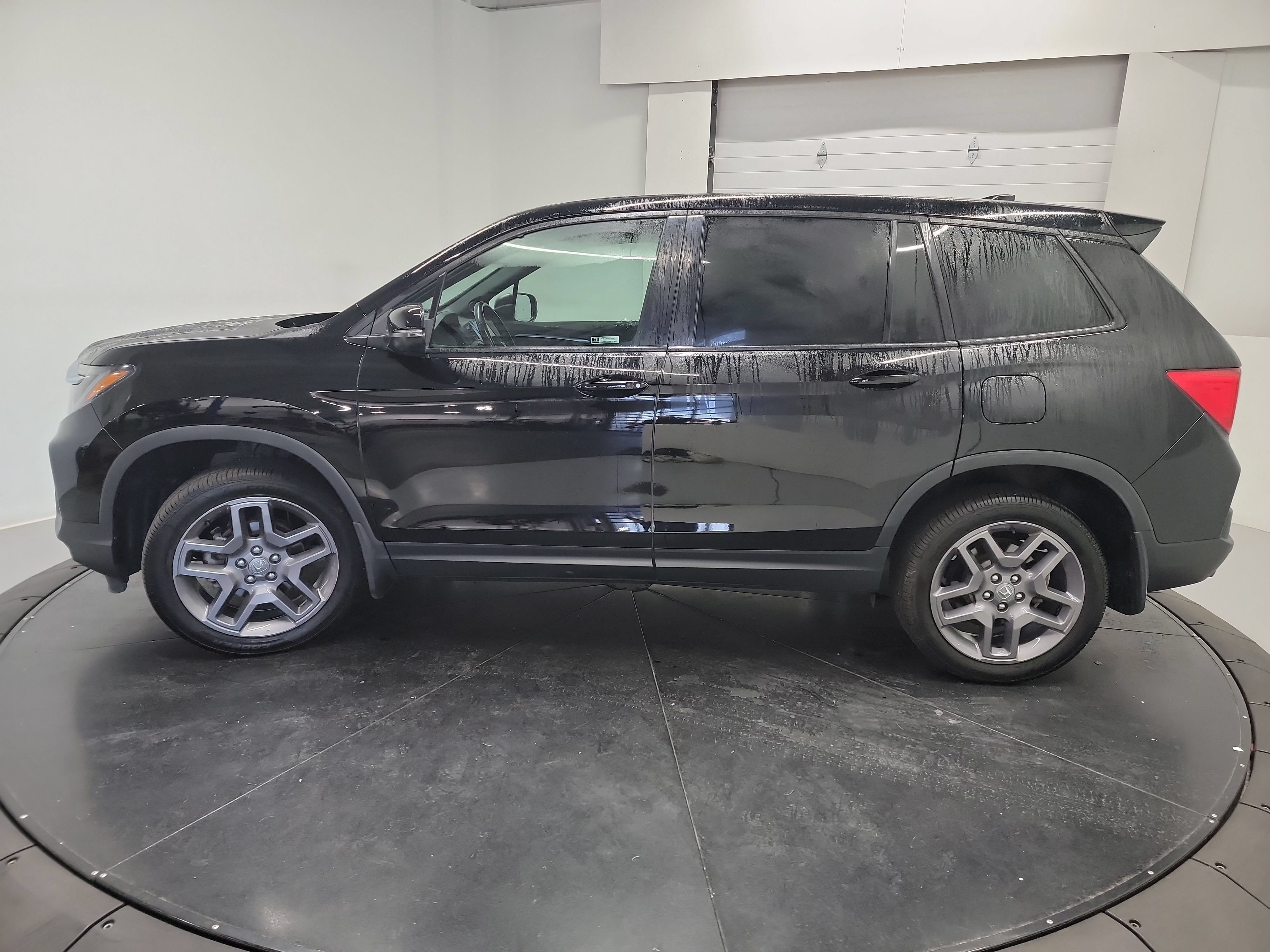 Certified 2023 Honda Passport EX-L image 5