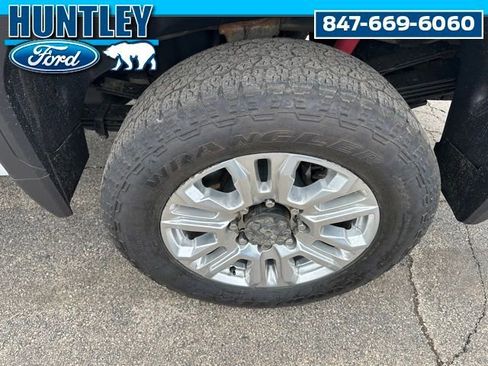 Used 2021 GMC Sierra 3500 Denali w/ Denali Ultimate Package AWD/4WD image 8