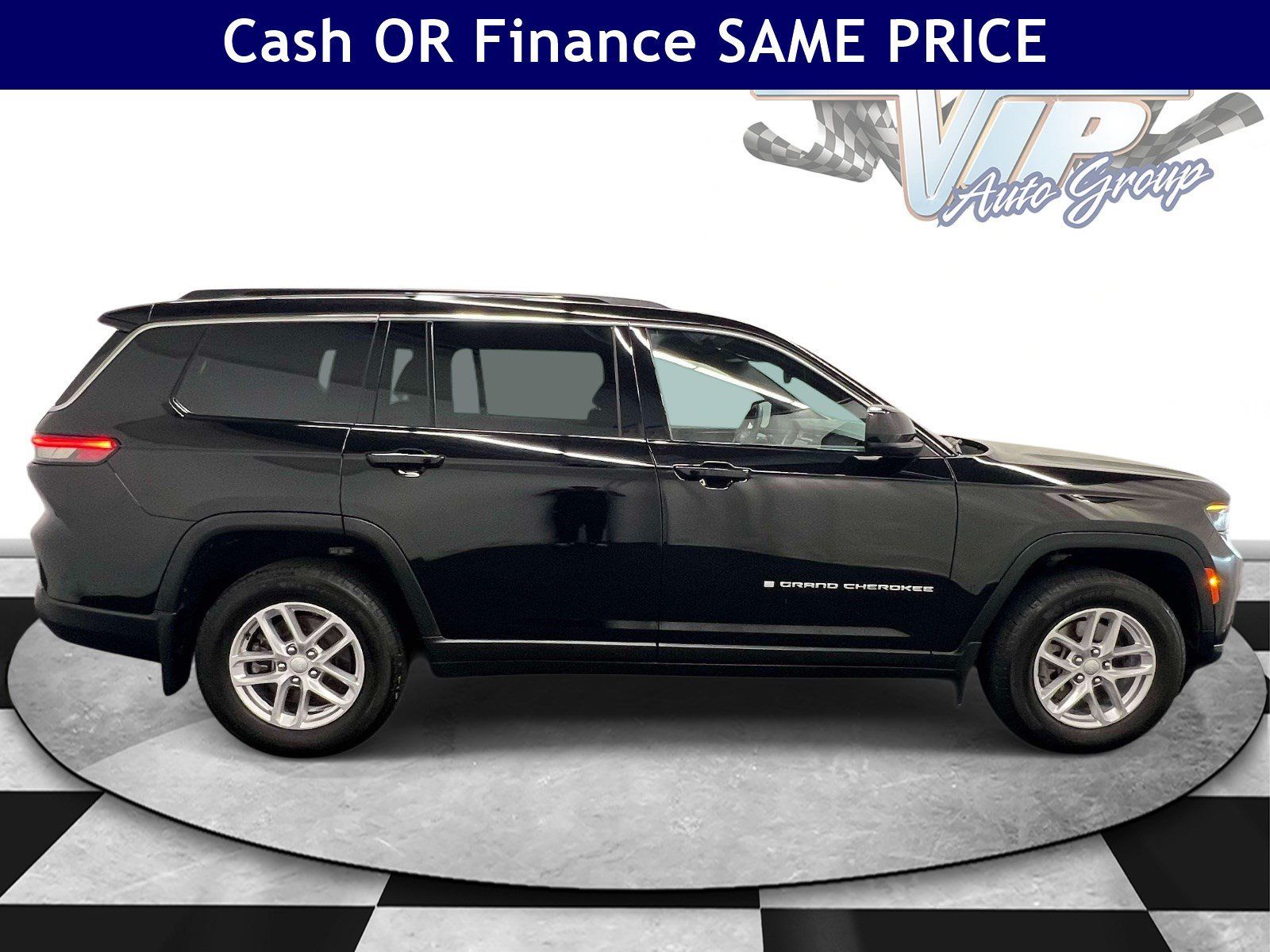 Used 2025 Jeep Grand Cherokee L Laredo w/ Luxury Tech Group I AWD/4WD image 5